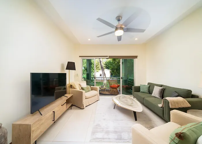 Ferienhaus Casa Blanca 6 - Modern 2br,2ba Near To & Town *