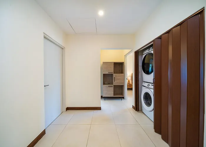 Casa Blanca 6 - Modern 2br,2ba Near To & Town Ferienhaus Potrero (Guanacaste)
