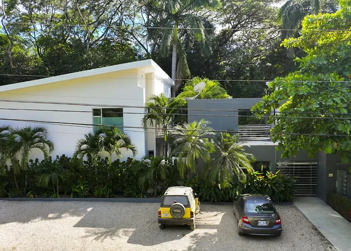 Casa Blanca 6 - Modern 2br,2ba Near To & Town Ferienhaus Potrero (Guanacaste)