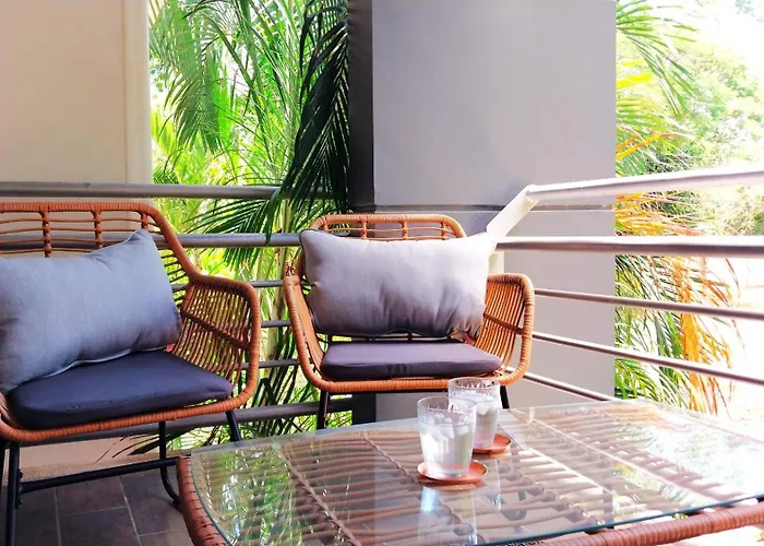 Casa Blanca 6 - Modern 2br,2ba Near To & Town Ferienhaus
